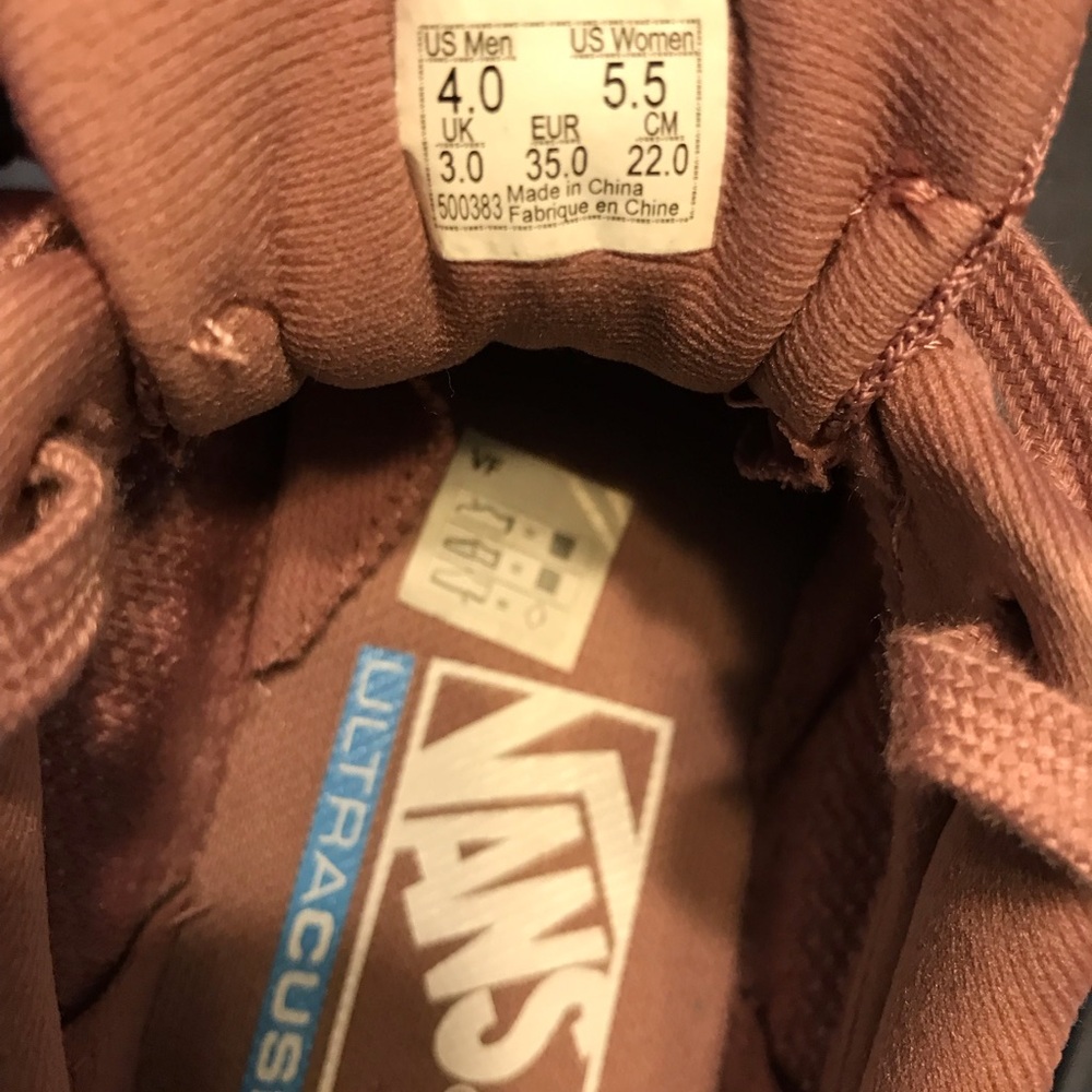 Vans UltraRange Low Top Shoes - Picture 8 of 8